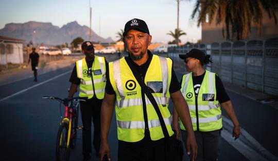 In de criminele townships van Kaapstad kunnen ze niet wachten tot het leger komt. ‘Laat de wet zijn werk maar doen’