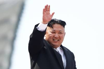 'Kim Jong-un smeekte op handen en voeten om top met Trump'