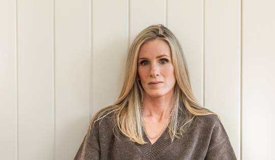 De rituele vernedering van ‘de Coldplay-vrouw’: ‘Ik wil dat mijn kinderen weten dat je fouten kunt maken. Maar je hoeft daarvoor niet met de dood bedreigd te worden’