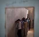 Honderden minderjarigen in Irak opgepakt en gefolterd wegens vermoedelijke banden met IS