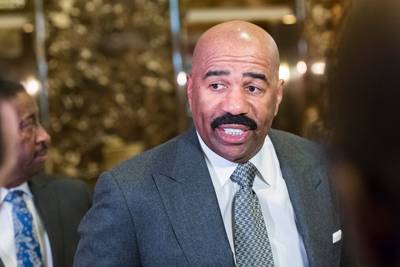 Hackers publiceren nog niet vertoonde shows Steve Harvey