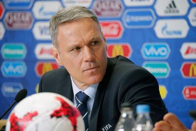 Van Basten kijkt mee bij Confederations Cup