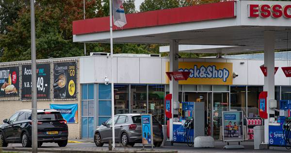 Irritatie bij #personeel na vragen over #overval op #tankstation in #Kampen: ‘Anders bellen we de politie'. gedeeld door @kampen_online