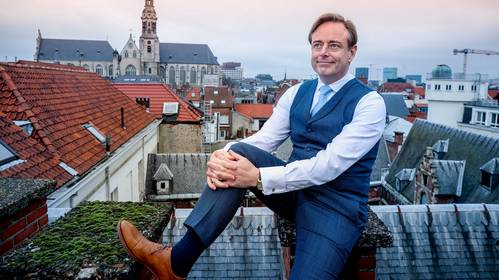 INTERVIEW. Bart De Wever (N-VA): “Van Grieken leek bereid mensen uit zijn partij te zetten, om mee te besturen”