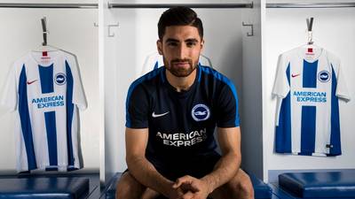 Definitief: Jahanbakhsh voor 25 miljoen euro naar Brighton