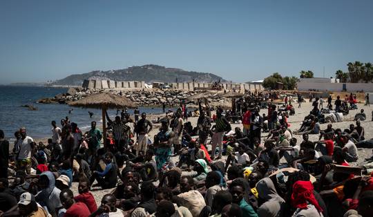 Aan Rusland gelinkte socialemedia-accounts versterkten extreemrechtse narratieven over migratiecrisis Ceuta: ‘Demografische jihad die de islam tegen Europa voert’