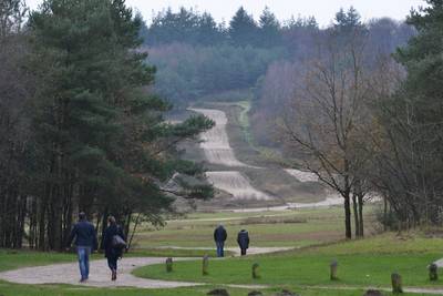 Kwintelooijen krijgt geen nieuwe weg, wel horeca