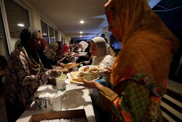 Afhaalpunten voor âramadanmaaltijdenâ niet toegestaan in ..., ramadan 2020 zonsondergang