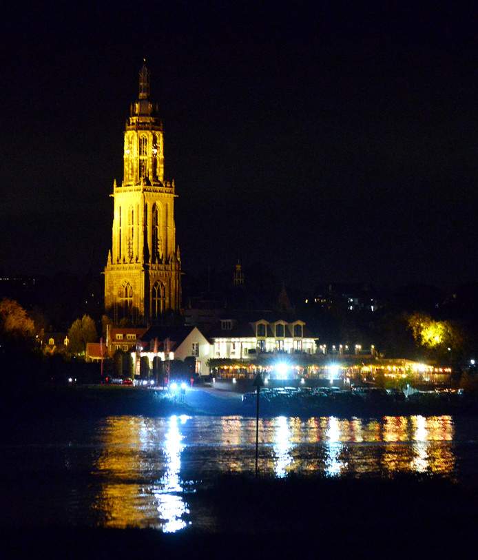 Rhenen heeft met gerenoveerde Cuneratoren skyline weer terug | Utrecht ...