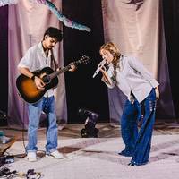 Simon de Wit schreef ‘Atlas’ samen met Pommelien Thijs: ‘In Amsterdam speelde ze het beste concert waar ik ooit geweest ben’