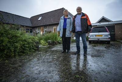 Woning staat blank: Gerrit en Lidy uit Denekamp logeren op de camping