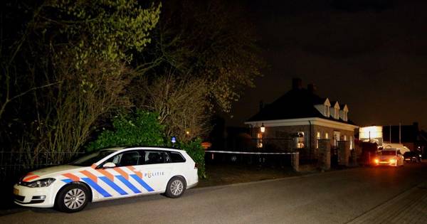 Politie massaal in Ammerzoden na woningoverval: dader(s) ontkomen - BD.nl
