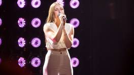 Jade betovert nog steeds met ‘Homesick’