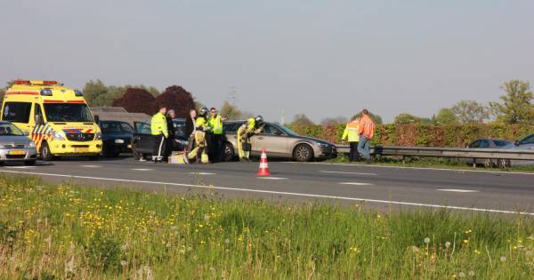 Files op A15 vanwege ongevallen bij Wadenoijen | Geldermalsen - De Gelderlander