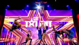 Dan Karaty beloont Amoukanama met een Golden Buzzer