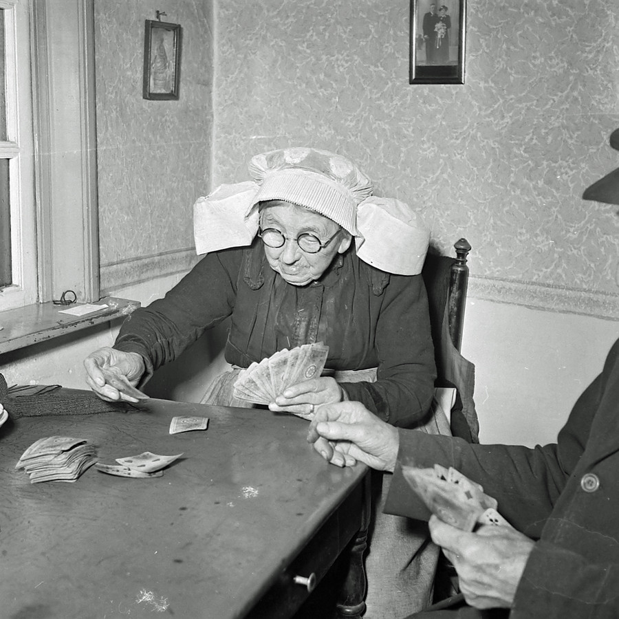 Verhalen Achter De Foto S Bert En Leentje Uit Rooi Zaten Zeventig