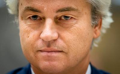 'Aangifte-circus' tegen Geert
Wilders toch onderzocht