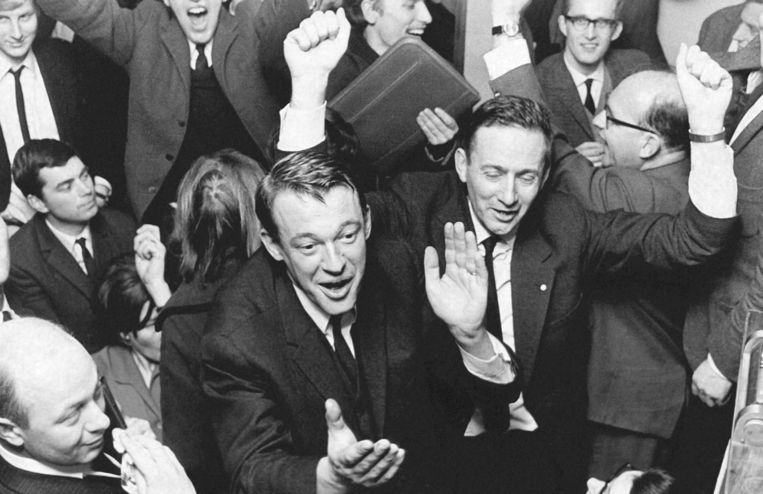 Parlement Bestaat Twee Eeuwen Maar De Democratie Nog Lang Niet Trouw