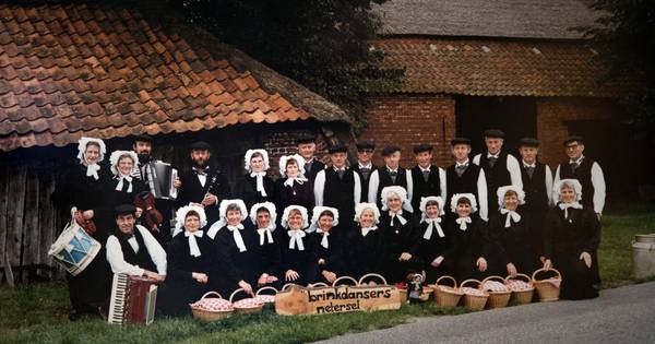 Volksdansclub De Brinkdansers uit Netersel houdt het na 40 jaar voor gezien