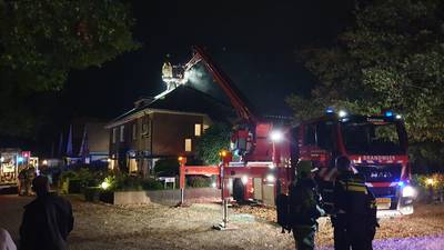 Flinke schoorsteenbrand bij woning in Zevenaar: veel rookschade