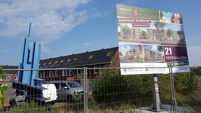 Beeld van verdwenen ambachtsschool Wageningen wordt niet gesloopt