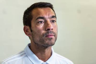 Vliegtuig laat Feyenoord tot twee keer toe in de steek