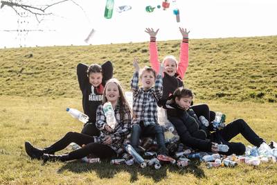 Kinderen (8, 9 en 10) schrijven ernstige brief aan Mark Rutte: 'We hebben maar één wereld'