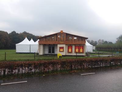 Novemberfest in Esbeek voor twaalfde keer uitverkocht, maar dit jaar zonder ‘Esbacher Tor’