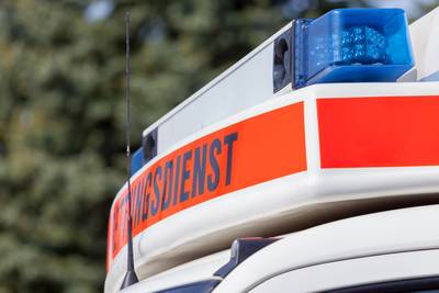 Nederlander (61) rijdt greppel in nabij Kevelaer en raakt zwaargewond