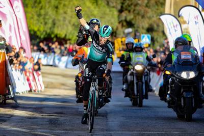 Fraaie dubbelslag Emanuel Buchmann in Baskenland