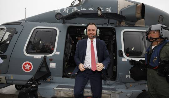 ‘Als we niet als een verenigd Europees blok handelen, zijn we een vogel voor de kat’: minister Prévot op tournee in China