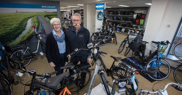 Fietsspecialist Jules de Corte uit Neerkant gaat in lichtere versnelling verder - Eindhovens Dagblad