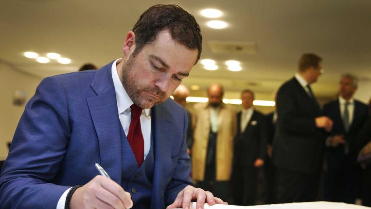 Vluchteling die misdaad pleegt moet sneller land uit - Trouw