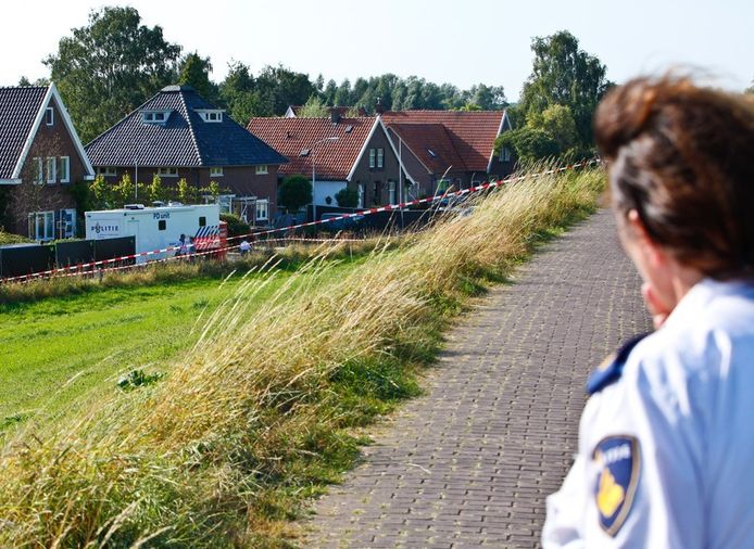 Moordzaak Kekerdom Politie Doorzoekt Huis In Millingen Binnenland Ad Nl