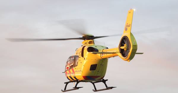 Ongeval bij Ens: traumaheli landt, weg afgesloten.
