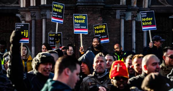 #D66- RECHTERS EN POLITIE ONDERSTEUNEN Actiegroep tegen Zwarte Piet.