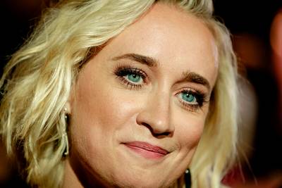 Waarom Eva Jinek haar baby Pax noemde