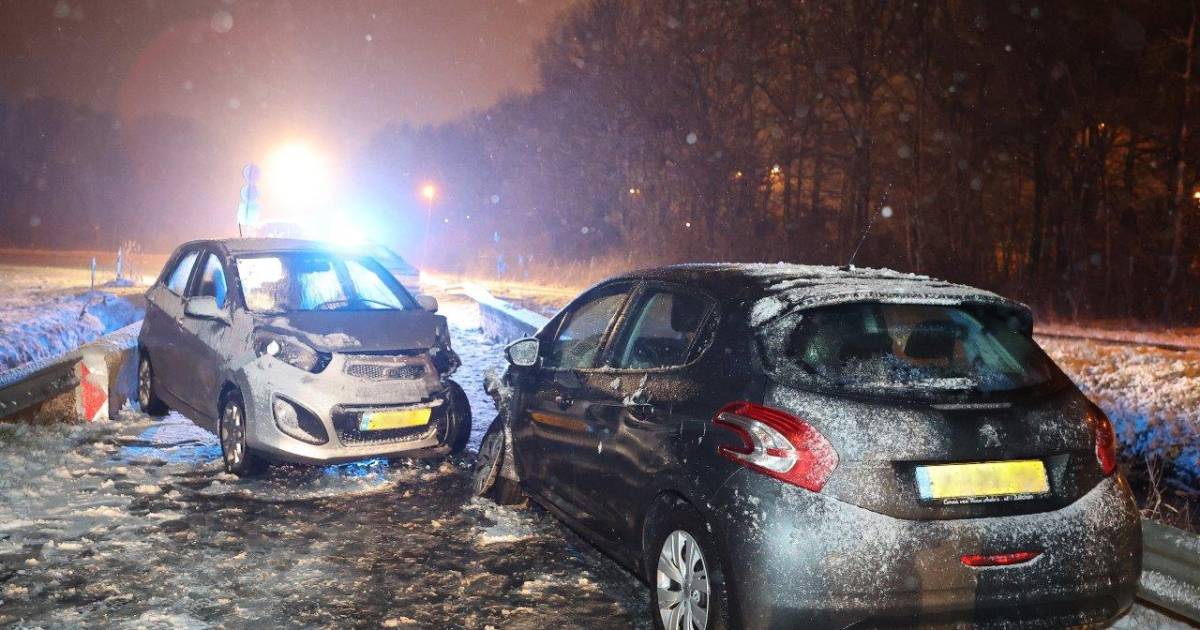 Extreem glad wegdek veroorzaakt botsing in Bruchem.
