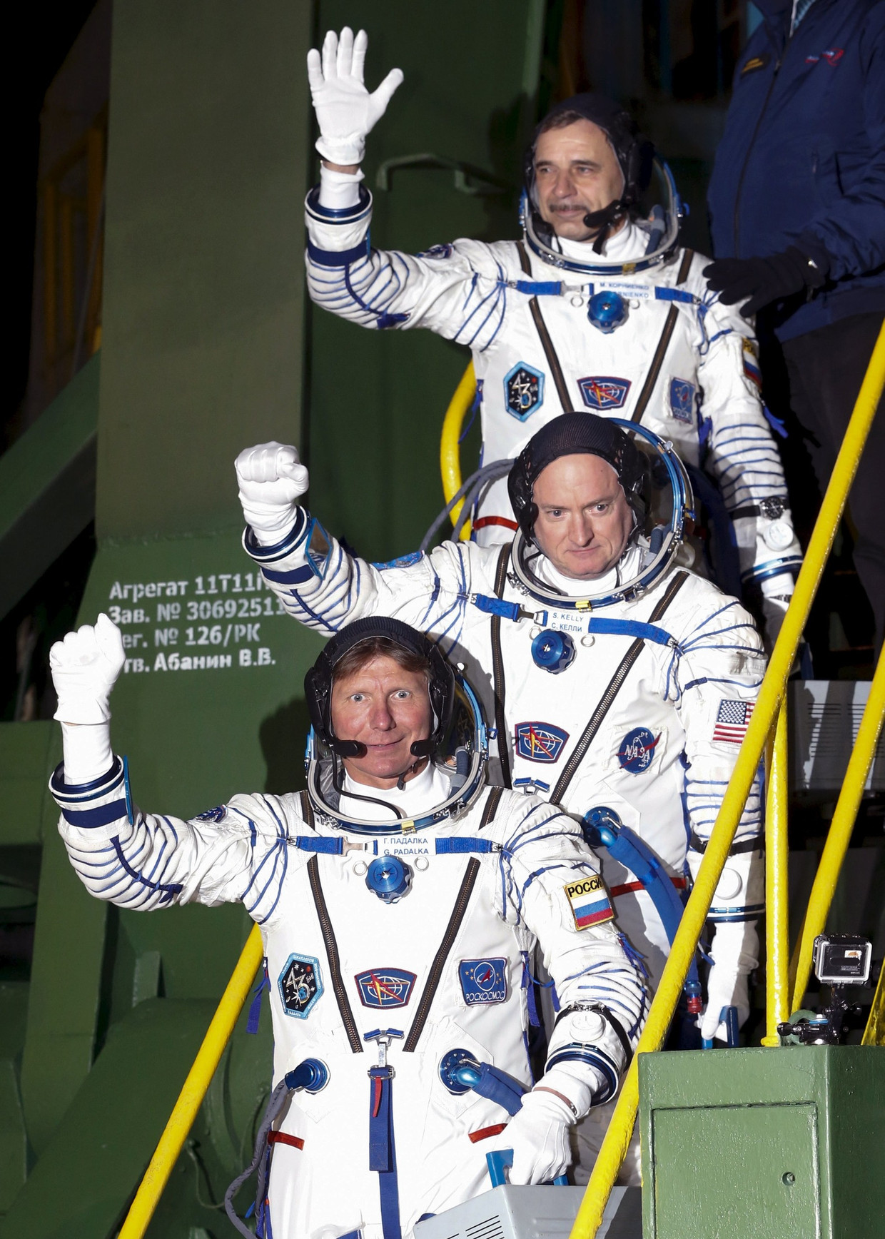 Sojoez met drie astronauten aangekomen in ISS | De Morgen