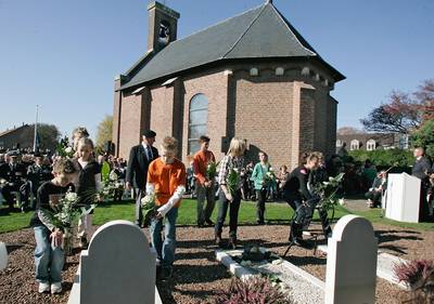 Namen omgekomen militairen Mali bijgeschreven in kapel Stoottroepers