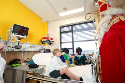 Vrolijke bende op kinderafdeling van ziekenhuis in Ede
