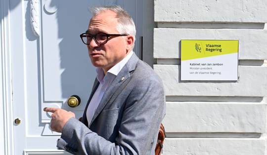 ‘De wil is er wel, maar de inhoud niet’: de Vlaamse formatie belandt in crisis