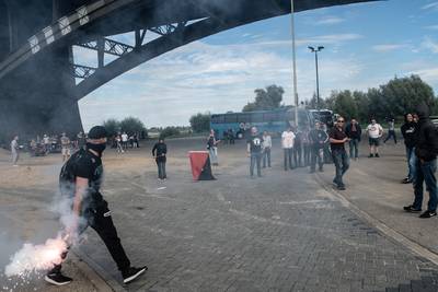 Extreem-rechts uit Rotterdam verstoort Waalbrug-picknick