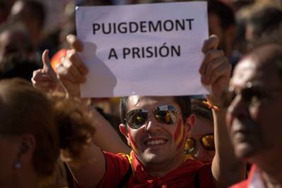 Spaans OM vervolgt ex-leider Catalonië Puigdemont