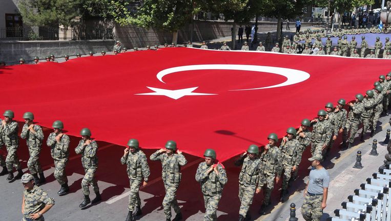Meer Dan Twaalfduizend Turkse Agenten Zitten Thuis De Volkskrant
