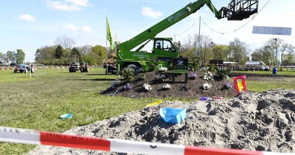 Bestuurder hoogwerker praat niet meer, zo kapot is hij - AD.nl