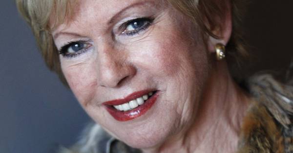 Ria Valk geopereerd aan huidkanker | Show | AD.nl