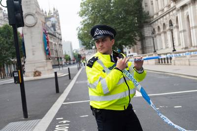 Britse politie doorzoekt drie adressen na aanslag bij parlementsgebouw