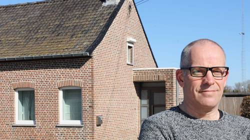 Koen (50) kocht zijn driegevelwoning voor 75.000 euro en renoveerde ze zelf voor 60.000 euro