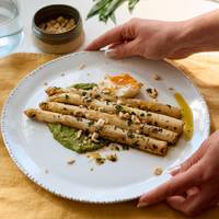 Daar is de lente: dit zijn de lekkerste aspergerecepten van 2026